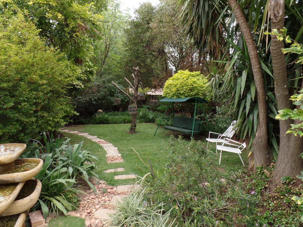 Old Umtali Guest House Johannesburg Bagian luar foto